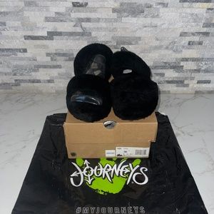 Women’s UGG sandals size 10